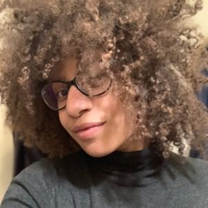 Meet your Posher, Amalia